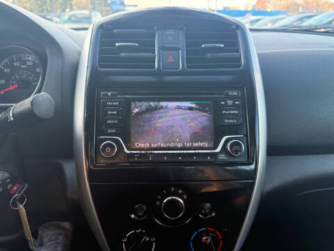 2017 Nissan Versa 1.6 SV