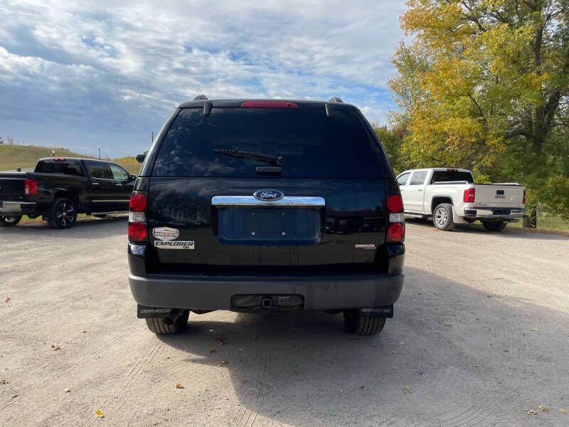 2006 Ford Explorer XLT photo 5