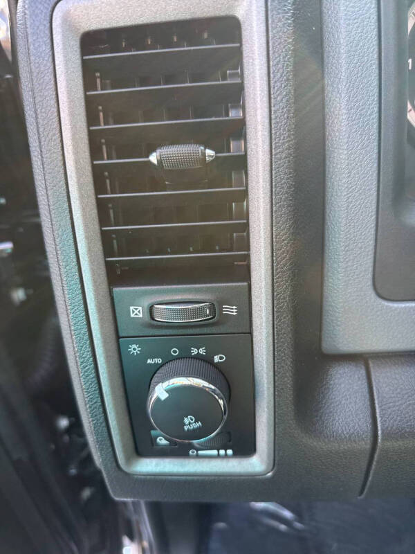 2017 RAM 1500 Express