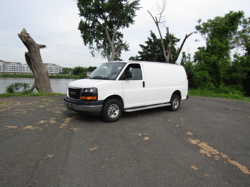 2023 GMC Savana 2500