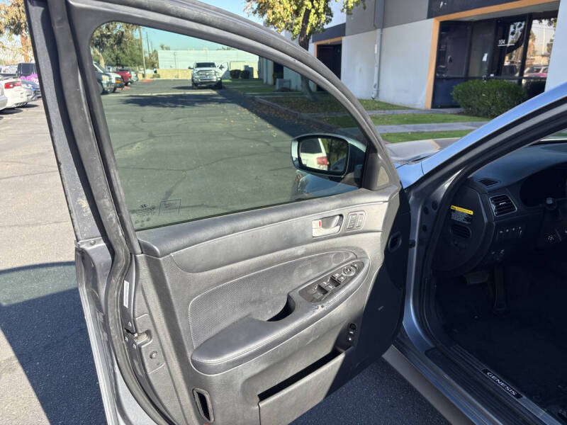 2014 Hyundai Genesis 5.0L R-Spec