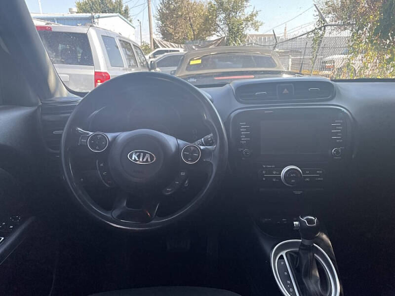 2019 Kia Soul +