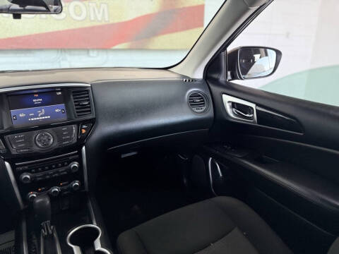 2020 Nissan Pathfinder S