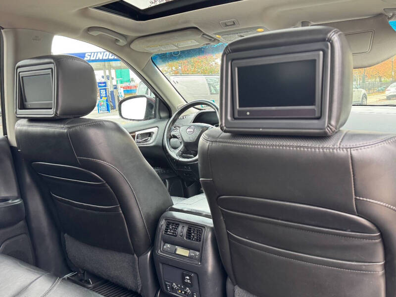 2013 Nissan Pathfinder Platinum