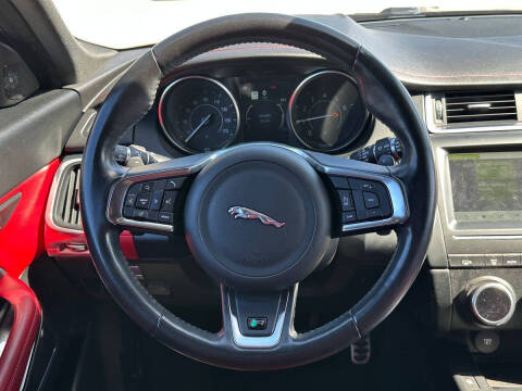 2019 Jaguar E-PACE P300 R-Dynamic SE