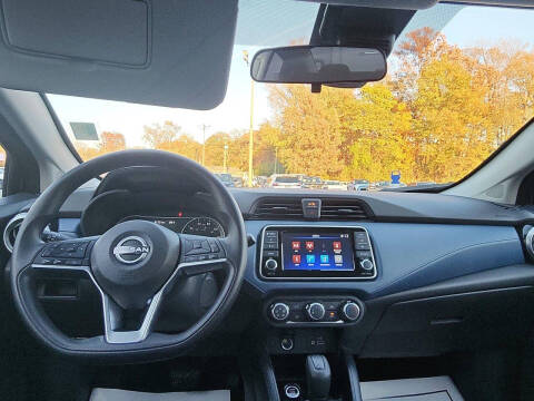 2025 Nissan Versa SV