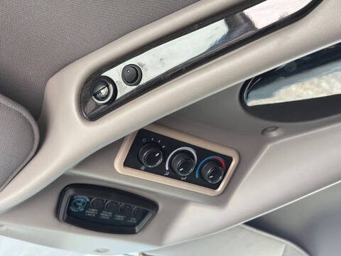 2023 Chevrolet Express 2500