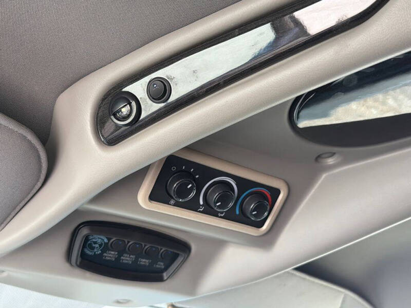 2023 Chevrolet Express 2500