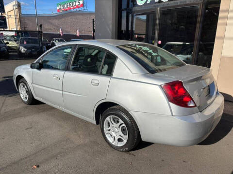 2004 Saturn Ion 2