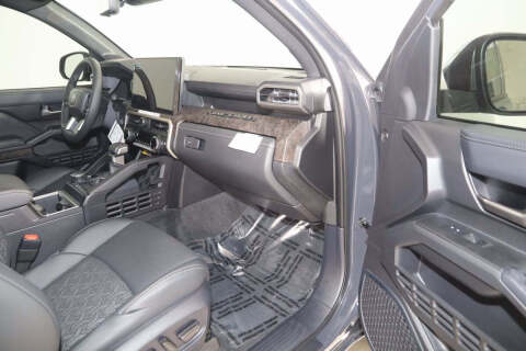 2024 Toyota Tacoma Limited HV