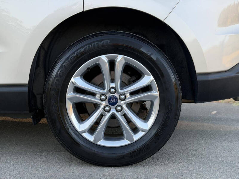 2017 Ford Edge SEL