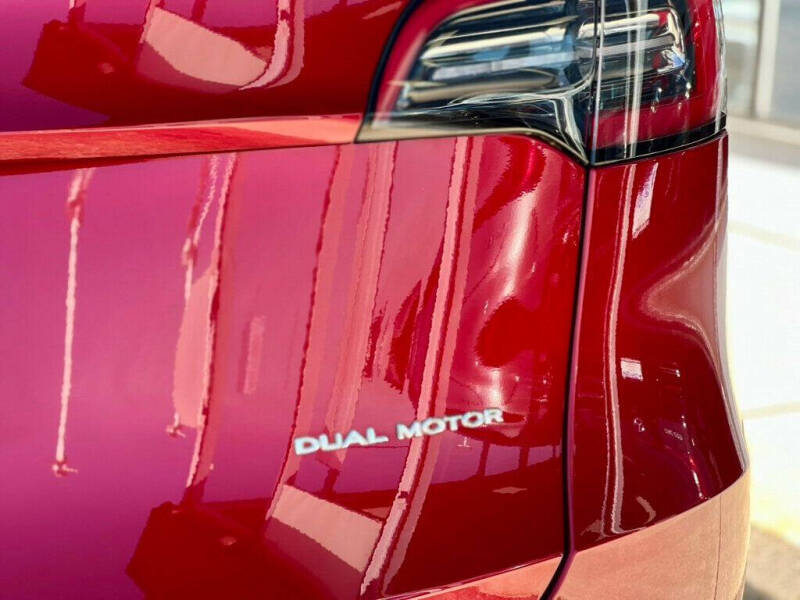 2024 Tesla Model Y Long Range