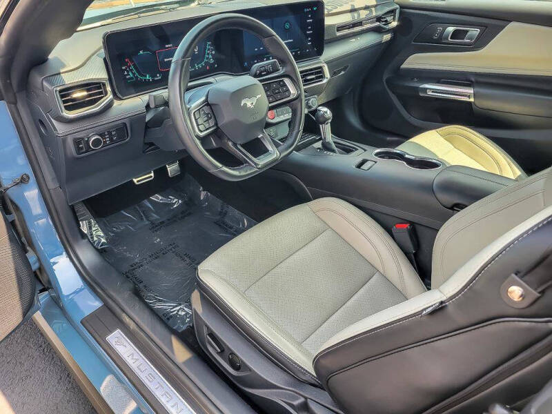 2024 Ford Mustang EcoBoost Premium