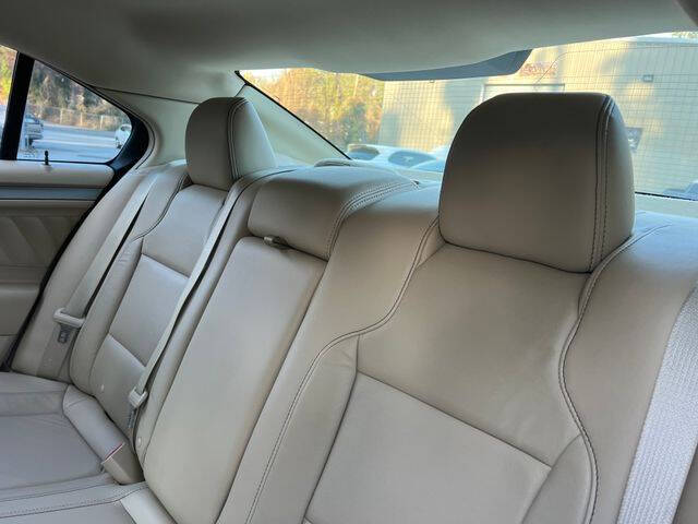 2016 Ford Taurus SEL