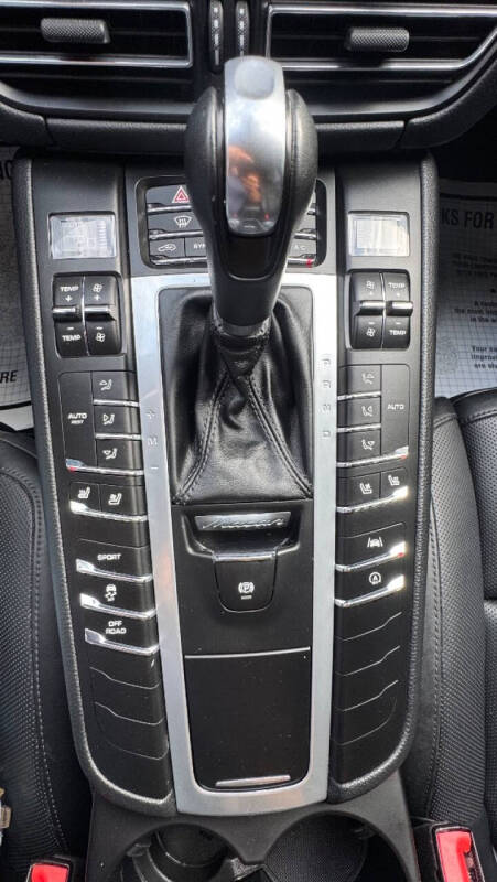 2020 Porsche Macan
