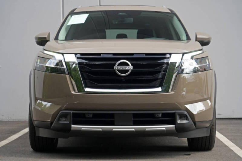2024 Nissan Pathfinder Platinum
