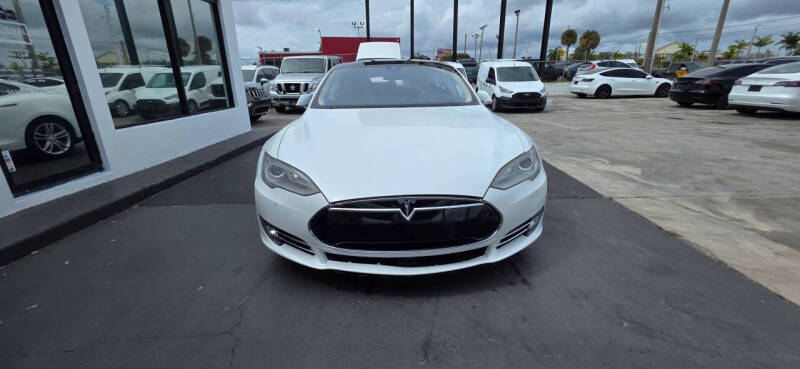 2014 Tesla Model S