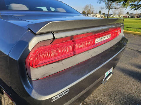 2012 Dodge Challenger SXT