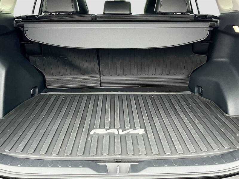 2025 Toyota RAV4 Hybrid XLE Premium