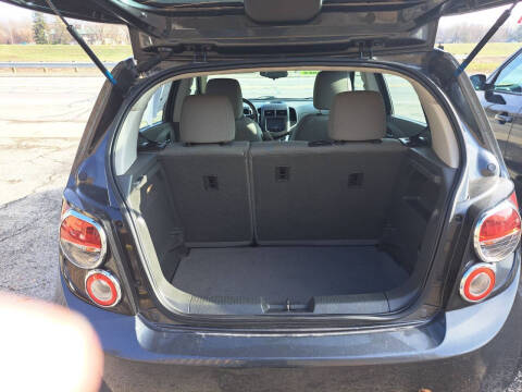 2016 Chevrolet Sonic LT Auto