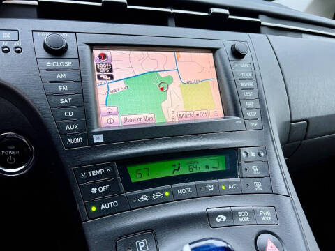 2010 Toyota Prius III