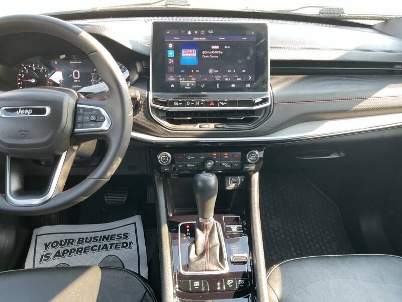 2025 Jeep Compass Trailhawk