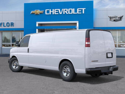 2025 Chevrolet Express 3500
