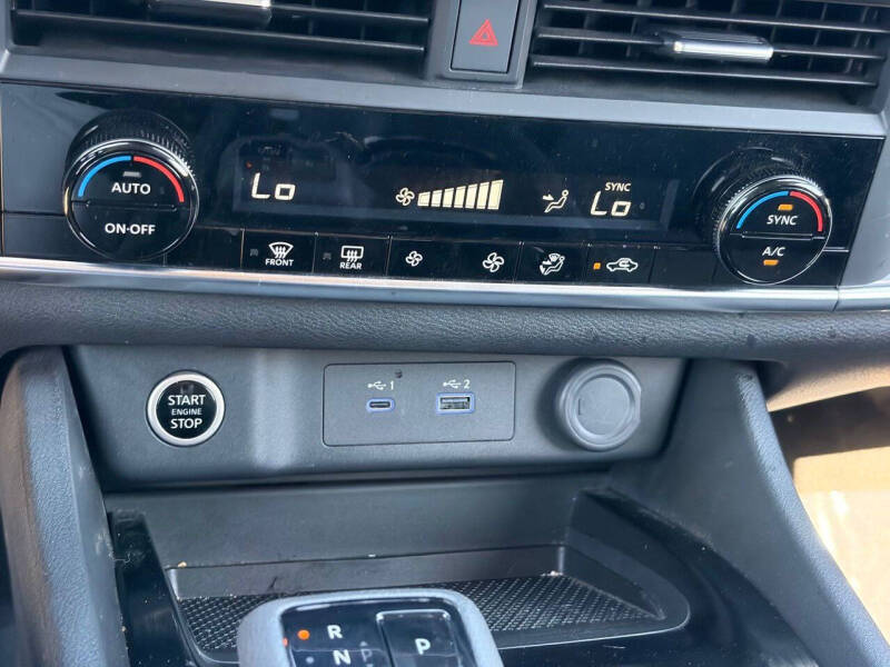 2023 Nissan Rogue SV