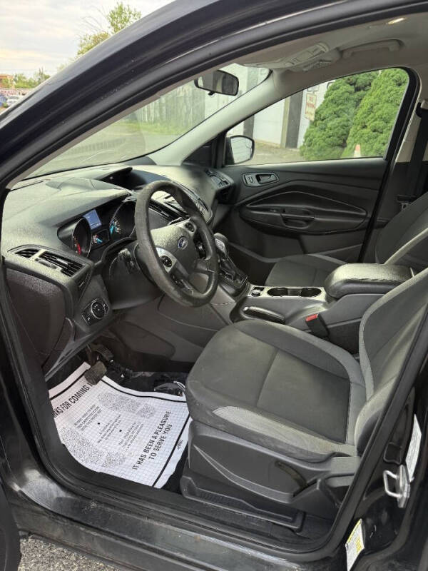2014 Ford Escape S