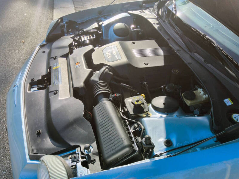 2004 Ford Thunderbird Deluxe