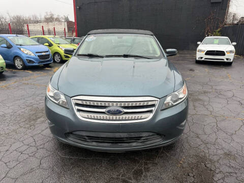 2010 Ford Taurus SEL