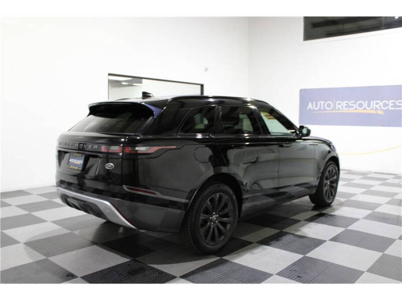 2019 Land Rover Range Rover Velar P250 R-Dynamic SE