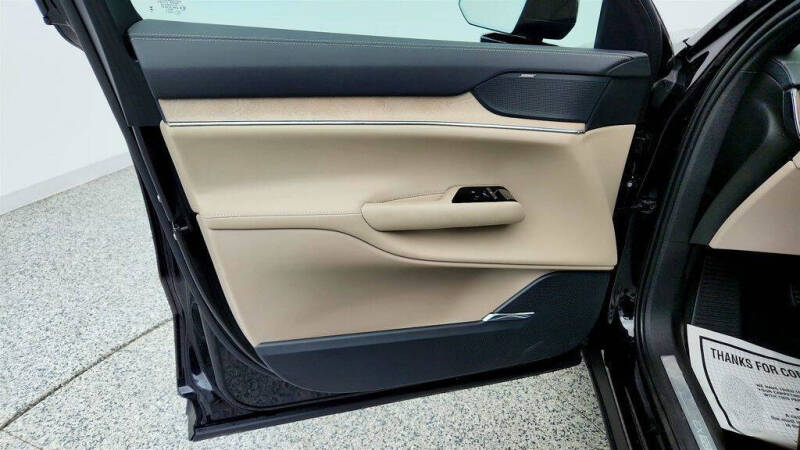 2025 Volvo EX90 Twin Performance Plus 6P