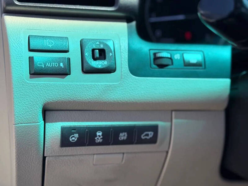 2011 Lexus LX 570