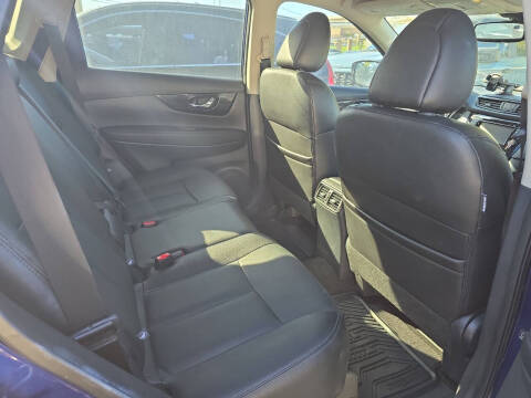 2017 Nissan Rogue SL