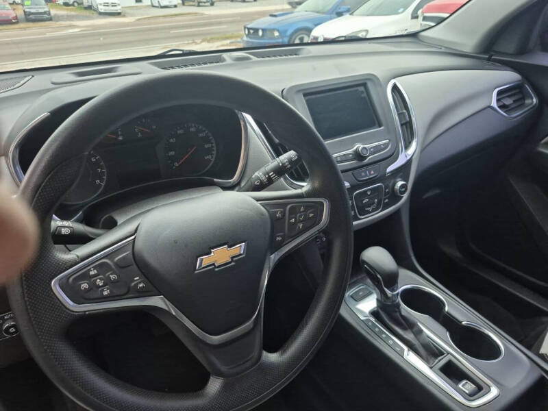 2022 Chevrolet Equinox LS