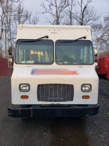 2017 Ford Stripped Chassis