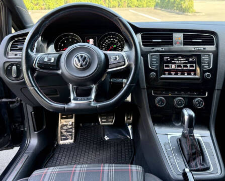 2015 Volkswagen Golf GTI S