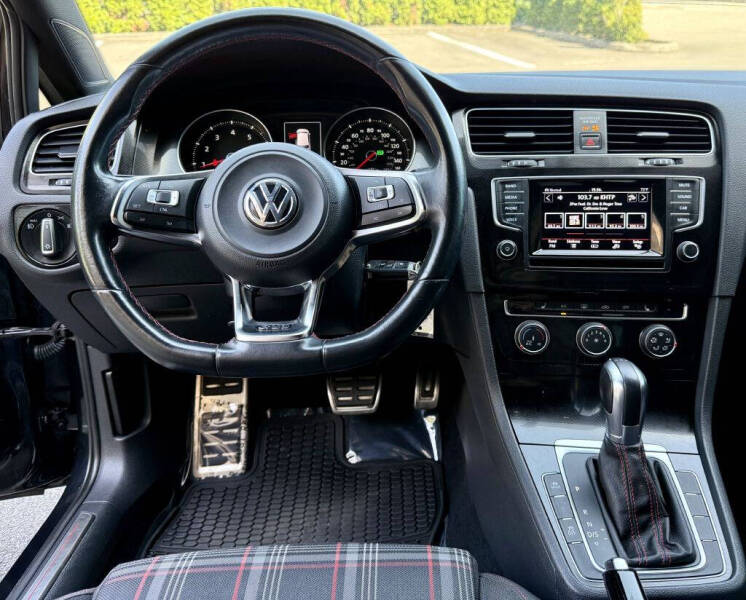 2015 Volkswagen Golf GTI S