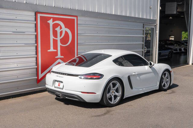 2017 Porsche 718 Cayman 13