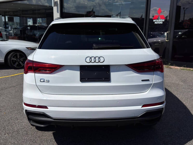 2023 Audi Q3 quattro S line Premium 45 TFSI