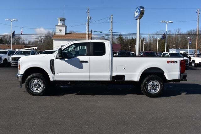 2025 Ford F-350 Super Duty XL