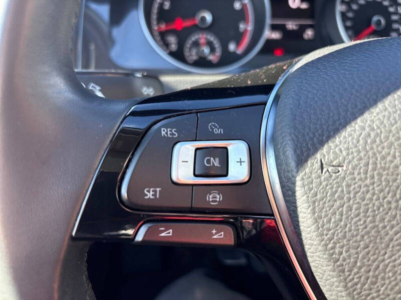 2020 Volkswagen Golf TSI