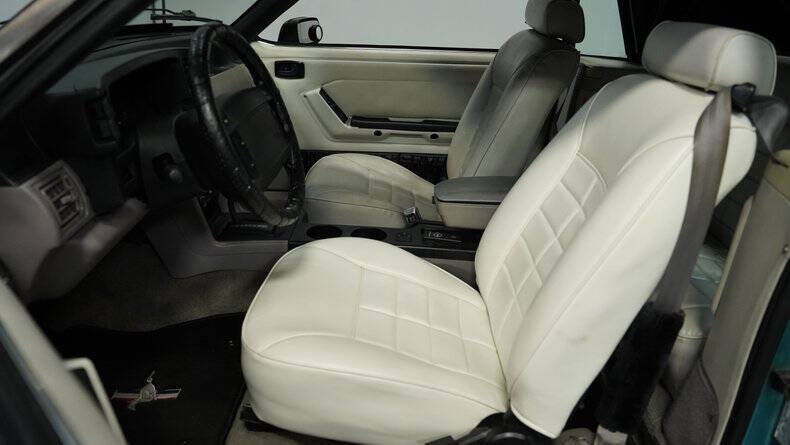 1992 Ford Mustang LX