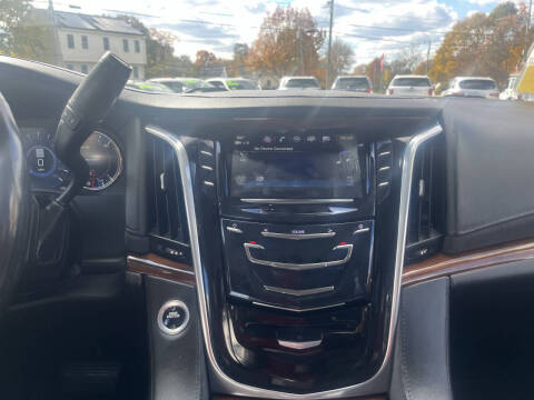 2019 Cadillac Escalade ESV Luxury