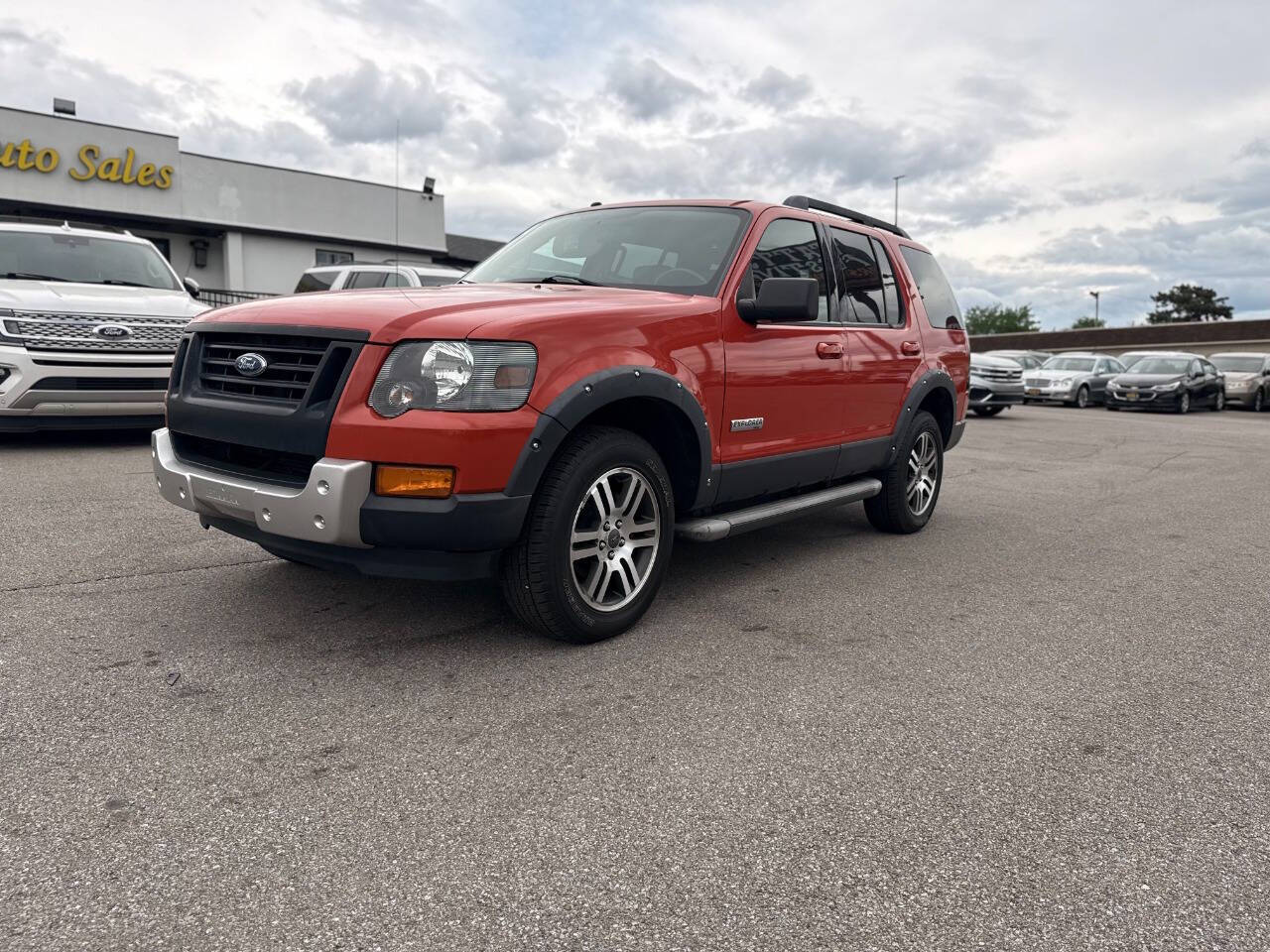 Orange 2007 Ford Explorer XLT XLT 4dr SUV 4WD (V6) 52