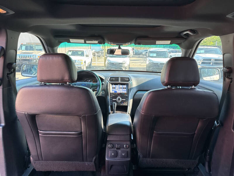 2017 Ford Explorer Sport