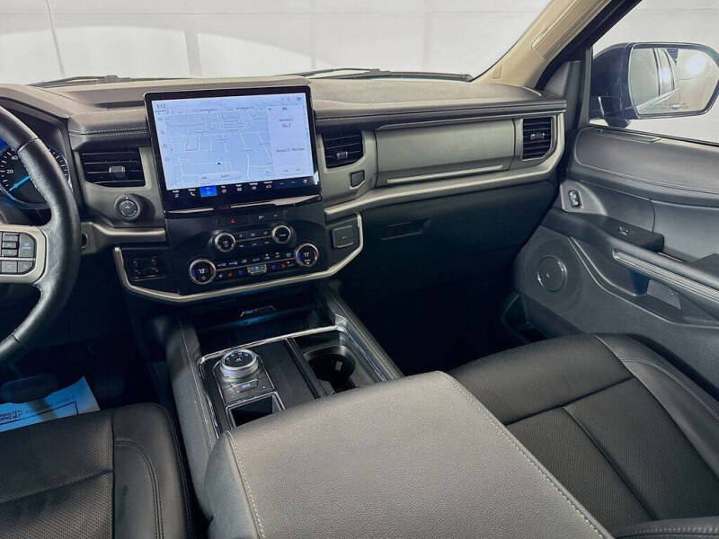 2023 Ford Expedition MAX XLT