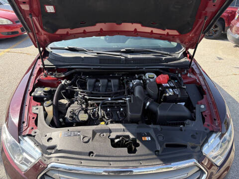 2018 Ford Taurus SEL