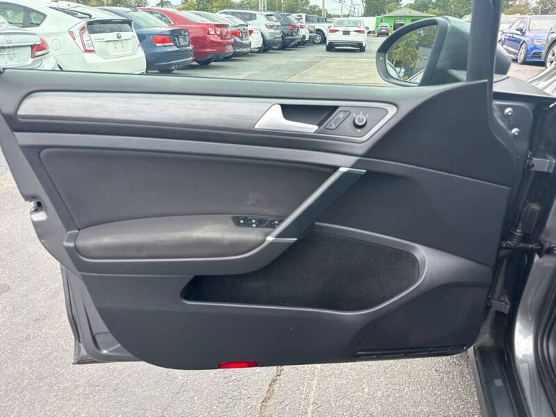 2019 Volkswagen e-Golf SE